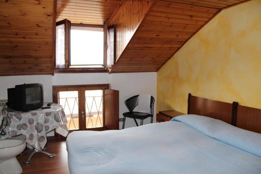 B&B Edelweiss Castione della Presolana Exterior foto